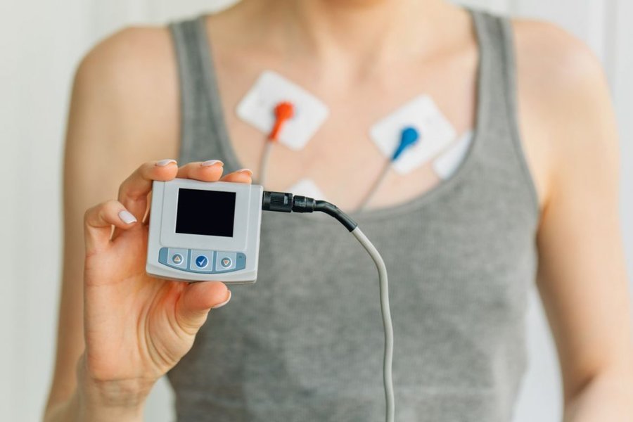 Holter EKG – kiedy się zakłada i co można nim zbadać.